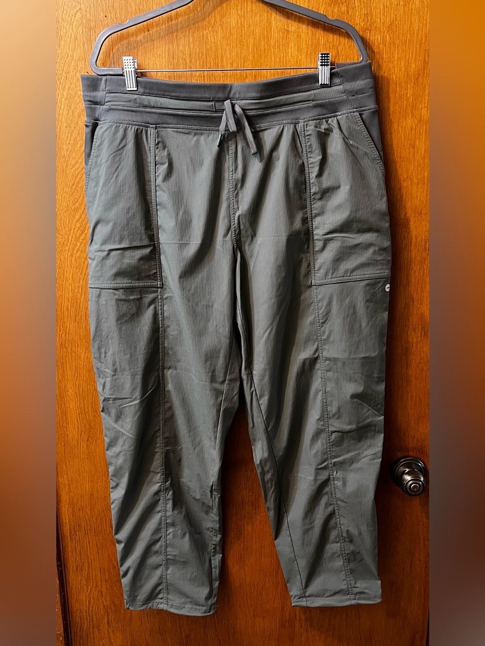 Avia Capris
